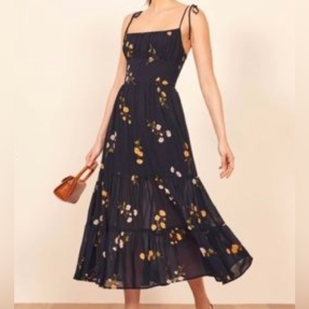 Reformation Kealy dress 💐